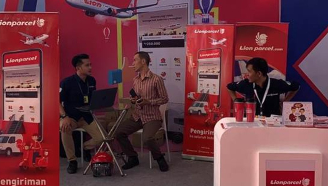 Lion Parcel luncurkan Lionparcel MobApps dalam acara Hari Konsumen Nasional di Bandung, 19-20 Maret 2019. Foto: Corporate Strategics Lion Air, Danang Mandala