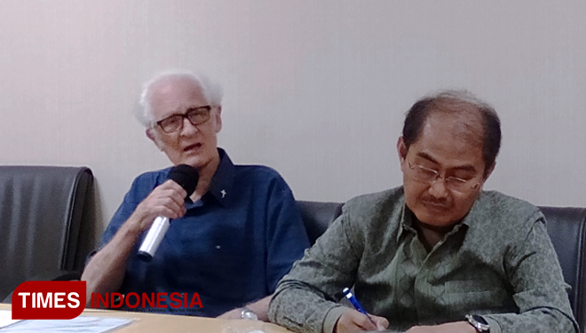 Ahli Filsafat Sekaligus Pengamat Sosial, Prof Dr Franz Magnis Suseno SJ. (FOTO: Edi Junaidi ds/TIMES Indonesia)