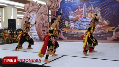 Lomba Tari Kreasi Tradisional Ramaikan Eksotika Budaya Jawa Timur Di Matos Times Indonesia
