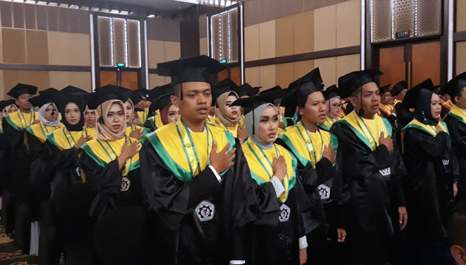 Politeknik Negeri Banyuwangi Menggelar Wisuda Ke 9 Ahli Madya & Sarjana Terapan (FOTO: Roghib/TIMES Indonesia)