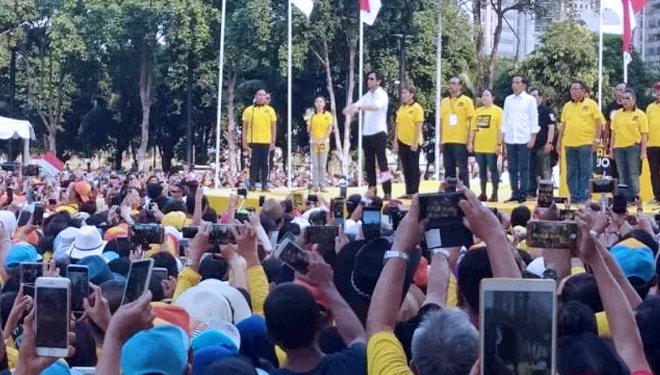 Calon Presiden Republik Indonesia nomor urut 01, Joko Widodo saat menghadiri “Deklarasi Alumni UI For Jokowi-Amin” di Senayan, Jakarta, Sabtu, (12/01/2019) (FOTO: VIVA/Ridho P)