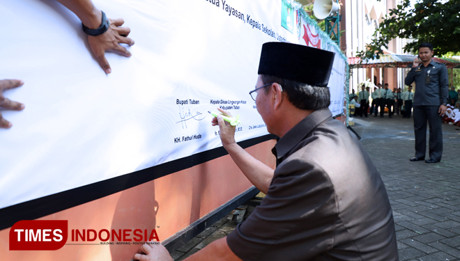 Hadiri Deklarasi SRA, Bupati Tuban Bumi Wali Minta Guru 