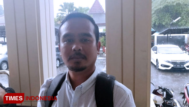 Kuasa Hukum Kristin, Ezet Mutaqin usai sidang replik di PN Jember, Selasa (26/3/2019). (Dody Bayu Prasetyo/TIMES Indonesia)