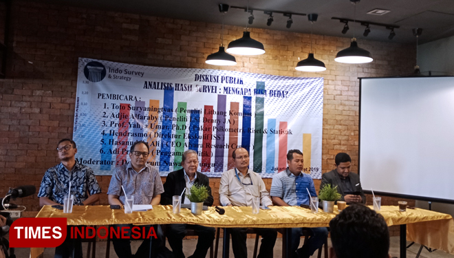 Diskusi bertajuk 'Analisis Hasil Survei: Mengapa Bisa Beda?' di kawasan Menteng, Jakarta Pusat, Selasa (26/3/2019). (FOTO: Rahmi Yati Abrar/TIMES Indonesia)