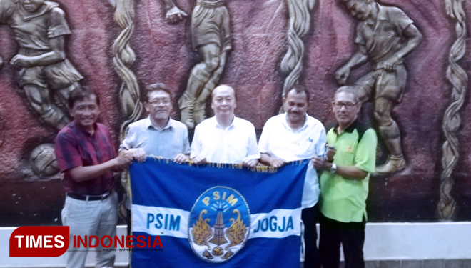 Para pengurus PSIM Yogyakarta. (FOTO: Istimewa/TIMES Indonesia)