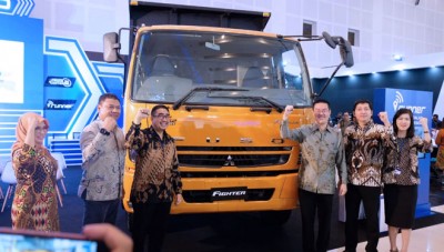 Distributor Mitsubishi Fuso Hadirkan Fighter di GIIAS Surabaya