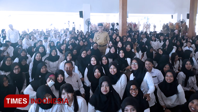 TIMES-Indonesia-Bupati-Anas-PNS-3.jpg