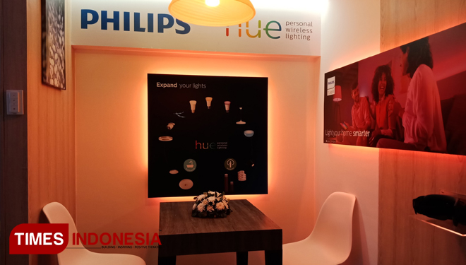 Philips Hue, pencahayaan pintar inovasi Signify bekerja sama dengan Erajaya. Foto: Rahmi Yati Abrar/TIMES Indonesia