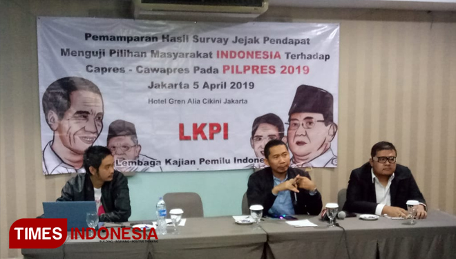 Penyampaian hasil survey yang dilakukan lembaga kajian pemilu Indonesia (LKPI)