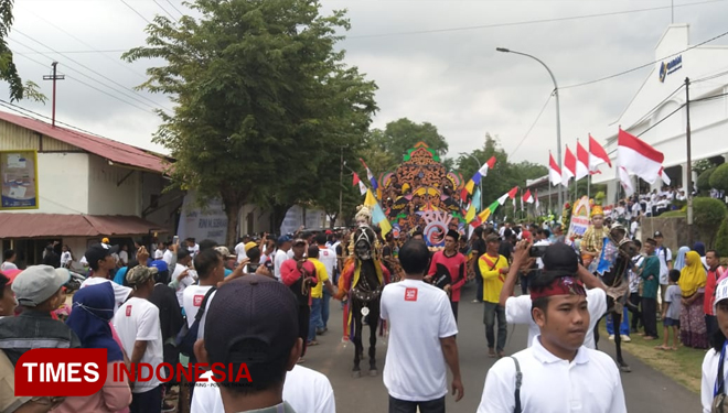 Pesta Rakyat yang di gelar oleh PT. RNI di Jl. Raya Kalianget. (Foto: Ach. Qusyairi Nurullah/Times Indinesia)