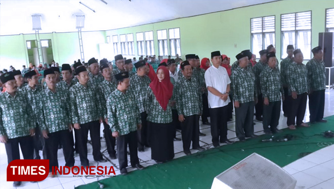 Pengukuhan PC LP Maarif NU Kabupaten Mojokerto masa khidmat 2018-2023 di kantor PCNU JL Raya R Basuni no 9 Sooko Mojokerto. (FOTO: AJP/TIMES Indonesia)