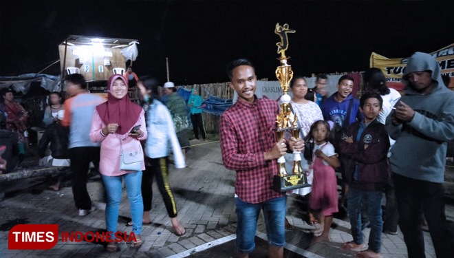 trofi-juara2.jpg