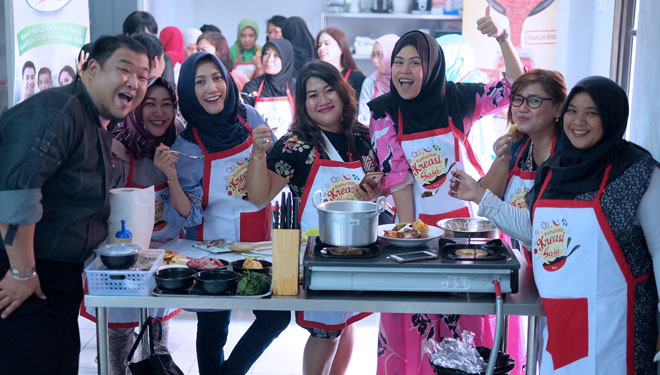 Kreasi Sasa Cooking Class bersama Chef Rendy Kong di sekolah kuliner NCSA Kitchen, Surabaya, Jawa Timur. (Foto : Kreasi Sasa Cooking Class).