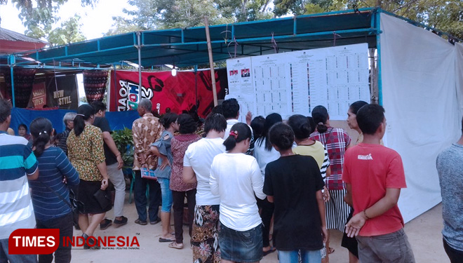Partisipasi warga Kota Waingapu dalam pelaksanaan Pemilu 2019 sangat antusias. (FOTO: Habibudin/TIMES Indonesia) 