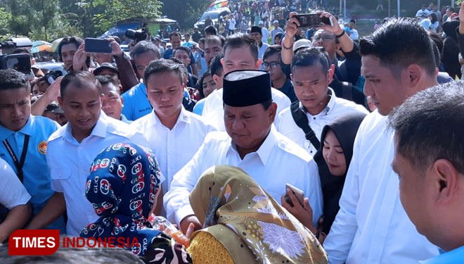 presiden nomor urut 02 Duet Prabowo-Sandi hari ini mencoblos di dekat rumahnya (FOTO: Edi Junaidi ds/TIMES Indonesia)