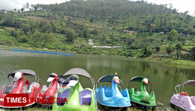 Suasana di kawasan Telaga Wahyu Magetan pada pagi hari. (Foto: Aditya Candra/TIMES Indonesia) 