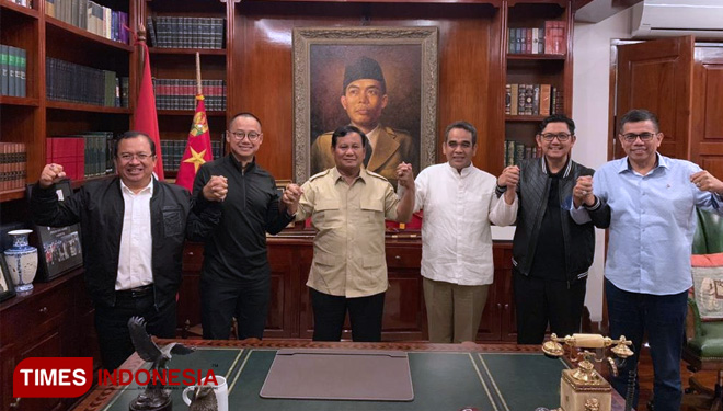 Capres Urut Nomor 02 Prabowo Subianto bersama para Sekjen partai koalisi. (FOTO: BPN For TIMES Indonesia)