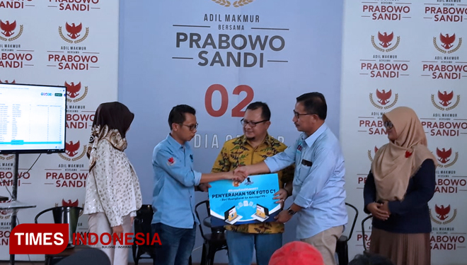 Acara Penyerahan Puluhan Ribu Foto C1 Dari Anak-Anak Muda Anggota Komunitas Relawan Pendukung Prabowo-Sandi (FOTO: BPN Prabowo - Sandi For TIMES Indonesia)