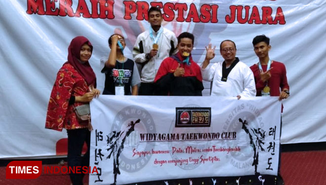 UKM Taekwondo Kampus Inovasi UWG Malang kembali menunjukkan kehebatannya. Kali ini, 4 medali emas disabet pada event Piala Walikota Surabaya Tahun 2019 di Surabaya yang digelar pada 19-21 April 2019. (FOTO: ajp.TIMES Indonesia)