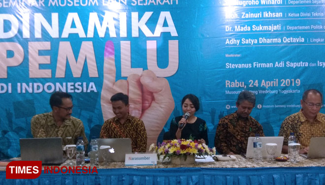 Suasana diskusi di Museum Benteng Vredeburg, Rabu (24/4/2019). (FOTO: Dwijo Suyono/TIMES Indonesia)