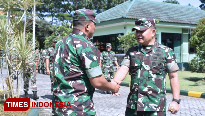 Kunjungan Kerja singkat Gubernur Akademi TNI ke Kodim 0818. (FOTO: AJP TIMES Indonesia)