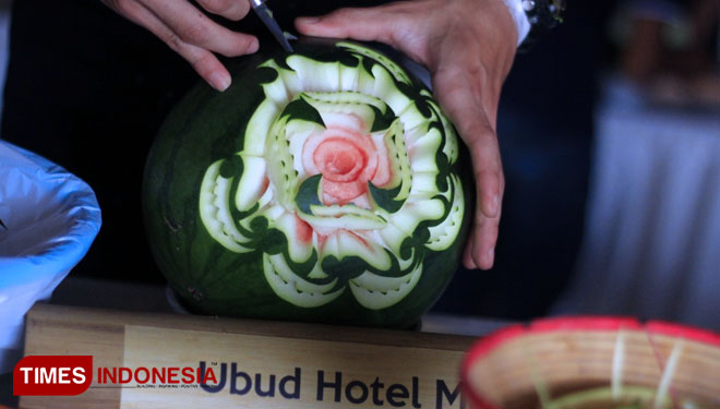 Fruit Carving yang diadakan oleh Indonesian Hotel General Manager (IHGM) di Ubud Cottages Malang. Selasa, 30/4/2019. (FOTO: Tria Adha/TIMES Indonesia)