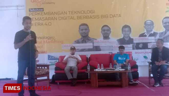 Talkshow Perkembangan Teknologi Pemasaran Digital Berbasis Big Data 4.0 dalam launching Argia academy,Kamis (2/5/2019). (Foto : Sholeh/ TIMES Indonesia )