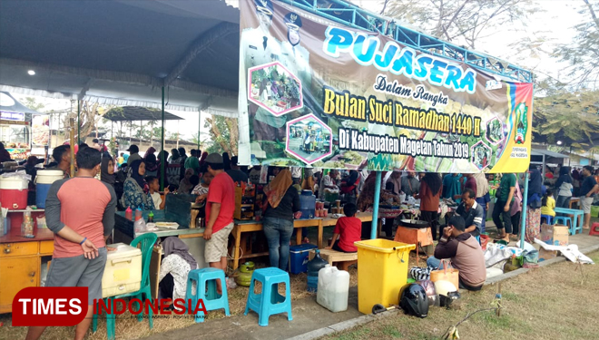 Berkah Ramadhan Pedagang Di Pujasera Stadion Yosonegoro Raup Omzet