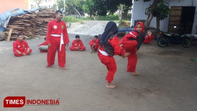 Pengadilan Negeri Wates Buka Bersama dengan Anak Yatim 