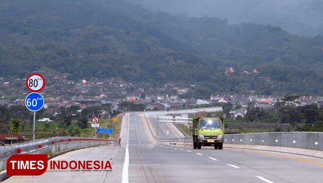 ILUSTRASI - Jalan Tol (FOTO: Dokumen TIMES Indonesia)