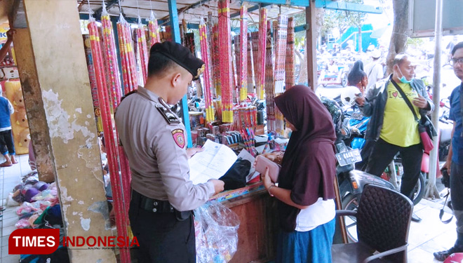 pedagang-petasan3.jpg