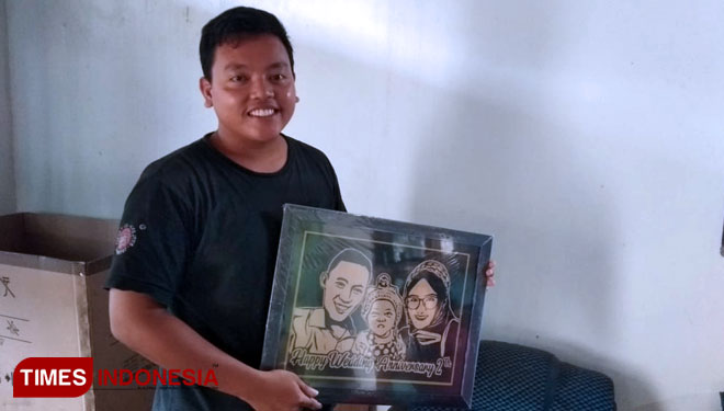 Lukisan Skotlet Buatan Pemuda Lamongan Tembus Luar Jawa