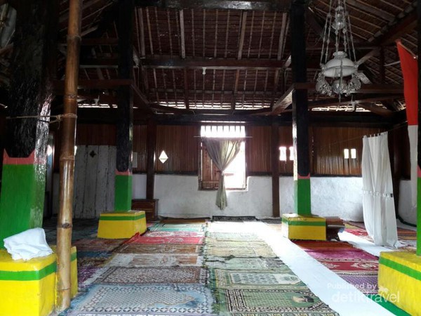 Masjid-Wapauwe-3.jpg