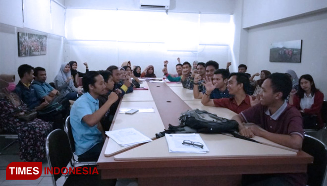 25 mahasiswa peserta PMMB. (FOTO: AJP/TIMES Indonesia)