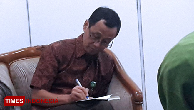 Dirjen Pencegahan dan Pengendalian Penyakit dr. Anung Sugihantono, MKes saat konferensi pers Hari Hipertensi Dunia di Kemenkes RI Jakarta. (Foto: Ivan Iskandaria/TIMES Indonesia)