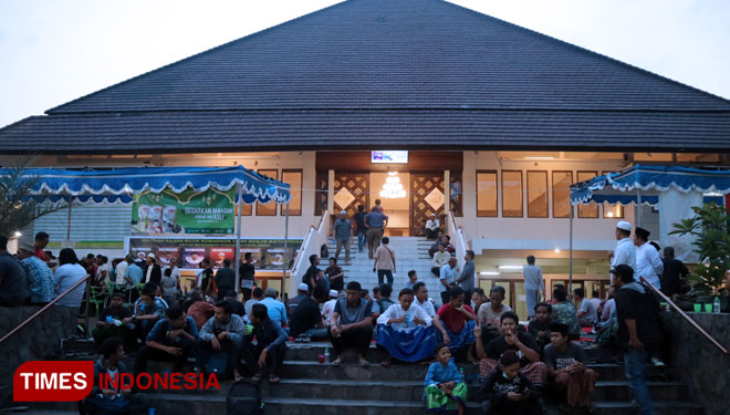 Masjid Baiturrozaq Citraland Surabaya kini menjadi ikon pusat peradaban Islami di Kawasan Surabaya Barat, Kamis (16/5/2019).(Foto: Lely Yuana/TIMES Indonesia) 
