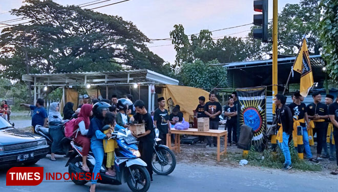 Seru..,Pendekar Silat SH Winongo di Magetan, Bagi-Bagi Takjil On The ...