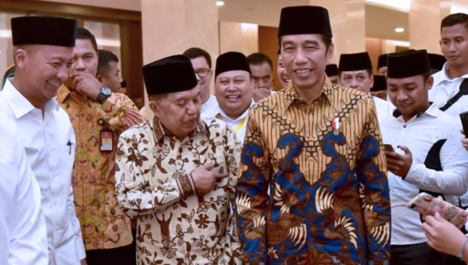 Presiden Jokowi dan Wakil Presiden Jusuf Kalla menghadiri buka puasa bersama Partai Golkar, di Hotel Sultan, Jakarta, Minggu (19/5/2019) malam. (FOTO: Setpres)