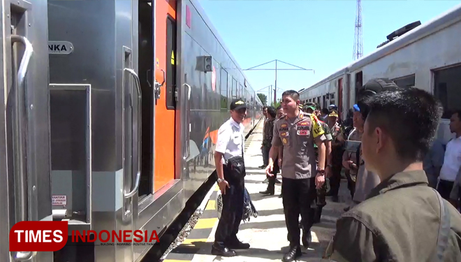 Petugas Gabungan Sweeping Mobilitas Massa Terkait Isu People Power
