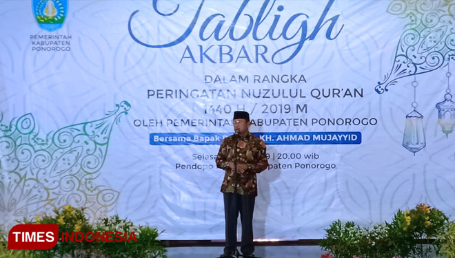 Wakil Bupati Ponorogo dalam Peringatan Nuzulul Quran. (Foto: Marhaban/TIMESIndonesia)