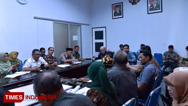 Suasana Ombudsman RI Perwakilan NTB bersama tim saat mengunjungi Kabupaten Lombok Barat, Kamis (23/5/2019).(FOTO: Humas Lobar for TIMES Indonesia) 