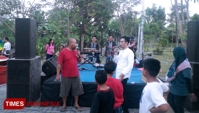 Pak Ndul Meriahkan Mancing di Taman Kota Madiun