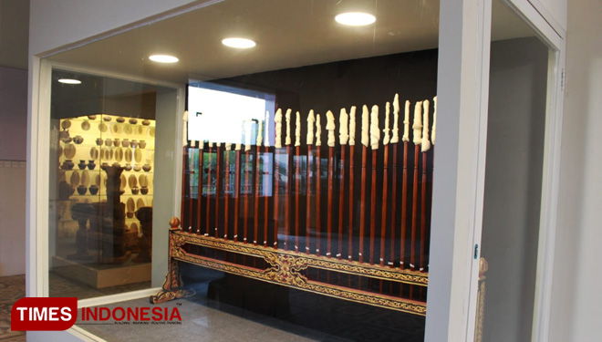 Gong-Raksasa3.jpg