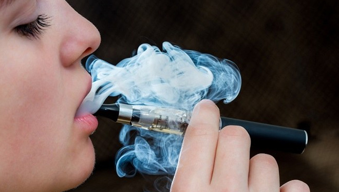 Awas! Rokok Elektrik Juga Berbahaya untuk Kesehatan Tubuh