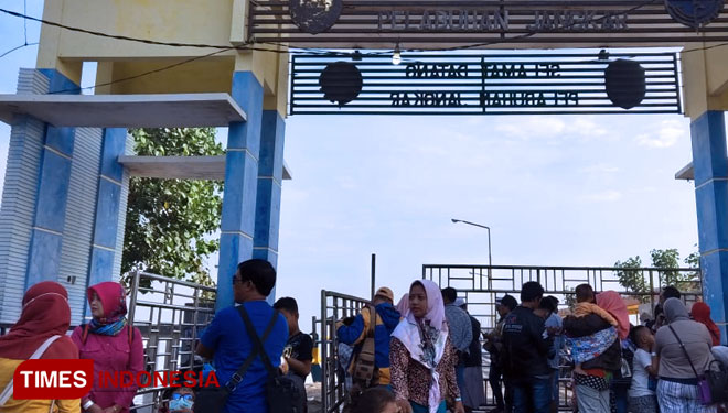 Pemudik Gratis Jangkar-Raas Madura: Terima Kasih Gubernur Jatim - TIMES ...