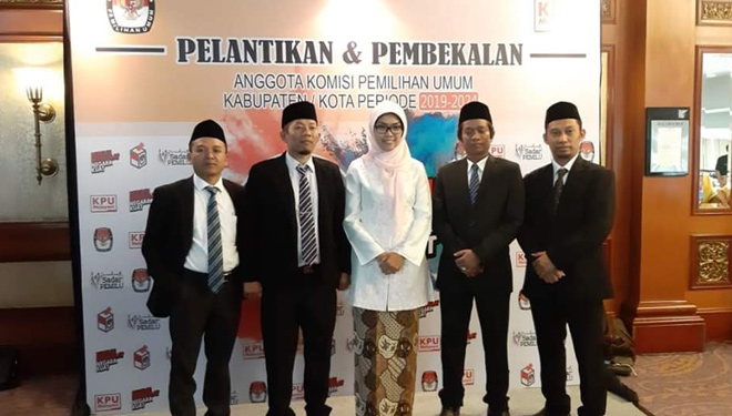 Usai Dilantik, Komisioner KPU Kabupaten Malang yang Baru Langsung Bertugas