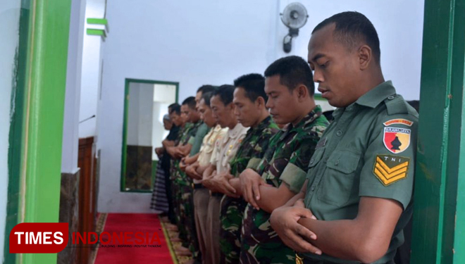 Jenderal TNI (Purn) George Toisutta Meninggal, Personel Kodim 0824 Jember Gelar Sholat Gaib