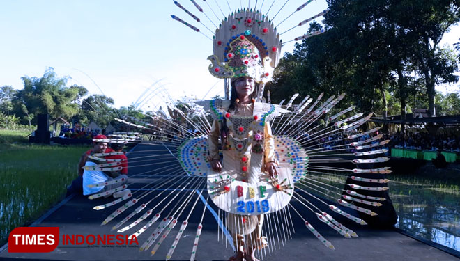 Gelaran Gintangan Bamboo Festival 2019 di Desa Gintangan, Kecamatan Blimbingsari, Banyuwangi. (Foto: Roghib Mabrur/TIMES Indonesia))