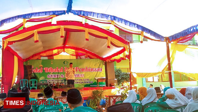 Acara halal bihalal sekaligus pembinaan guru dan pegawai Kemenag di Magetan, Sabtu (15/6/2019). (Foto: Aditya Candra/TIMES Indonesia)