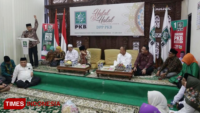 Ketua Umum PBNU, KH Said Aqil Siroj saat berpidato dalam acara Halal bi Halal DPP PKB di kantor Pusat DPP PKB, Jakarta, Senin, (17/6/2019). (FOTO: Hasbullah/TIMES Indonesia)